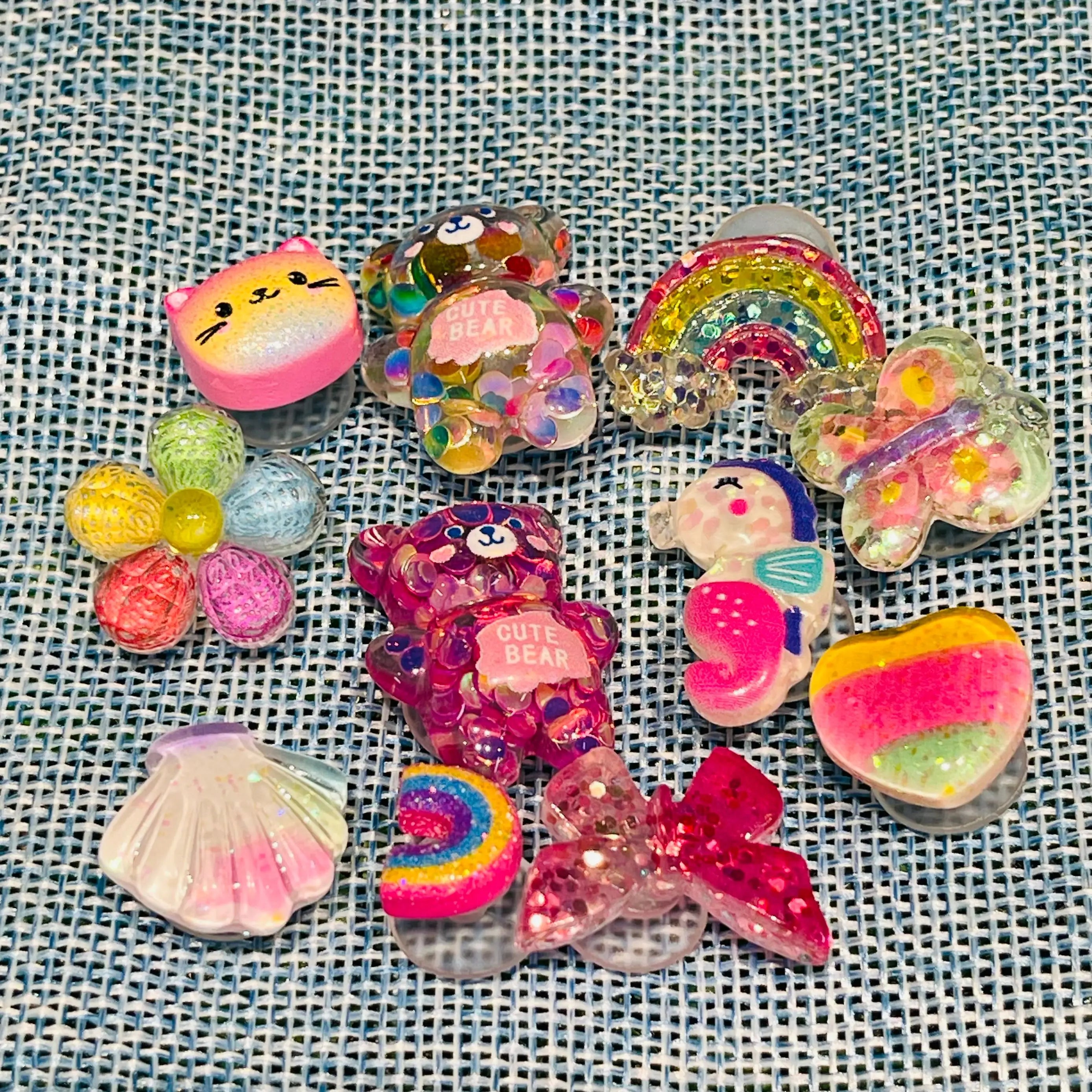 Lot de 10 Charms Cartoon – Décorations pour Sacs & Accessoires Enfants